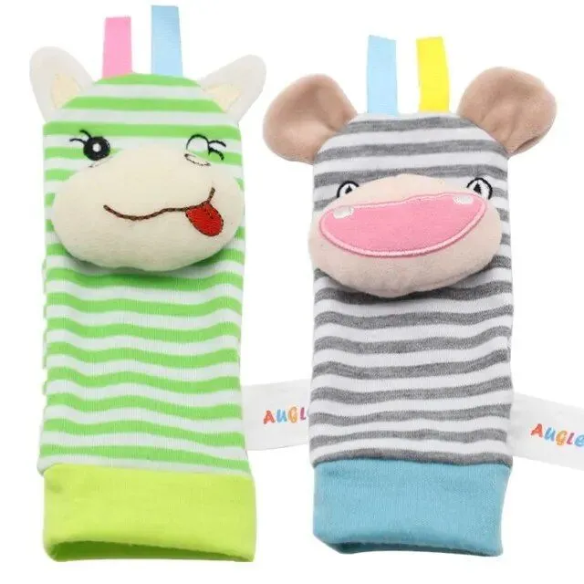 Baby rattling socks for toddlers with pets