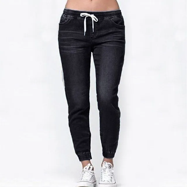 Women's modern denim jeans