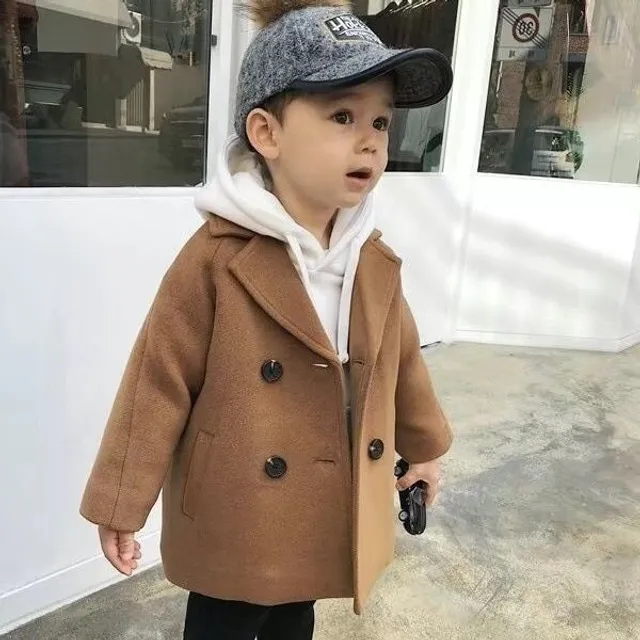 Boys trench coat with collar and button fastening