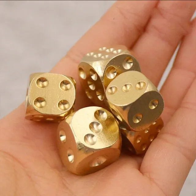 Gold dice