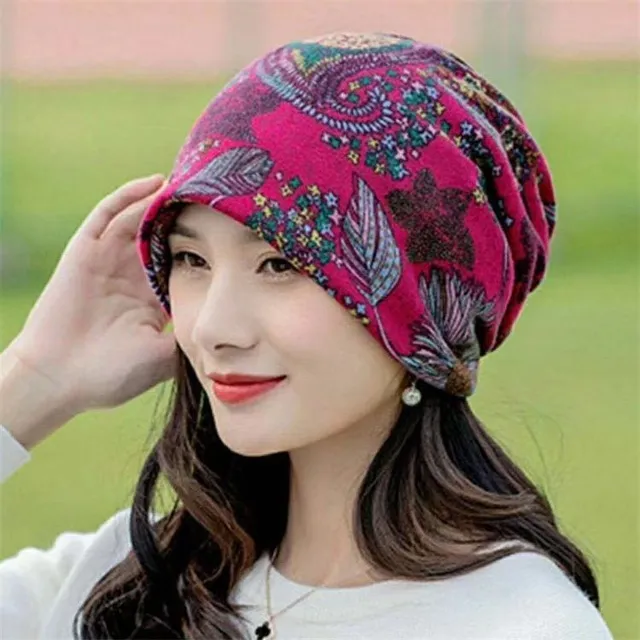 Kolorowy kapelusz dla kobiet