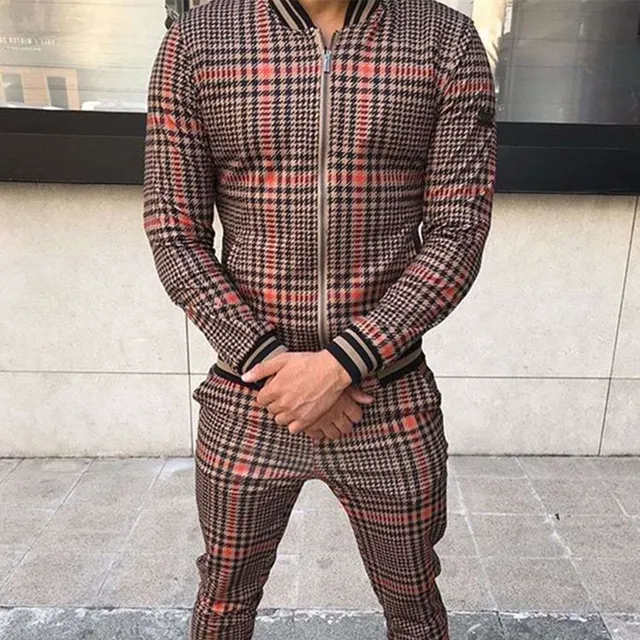 Men's elegant tracksuit