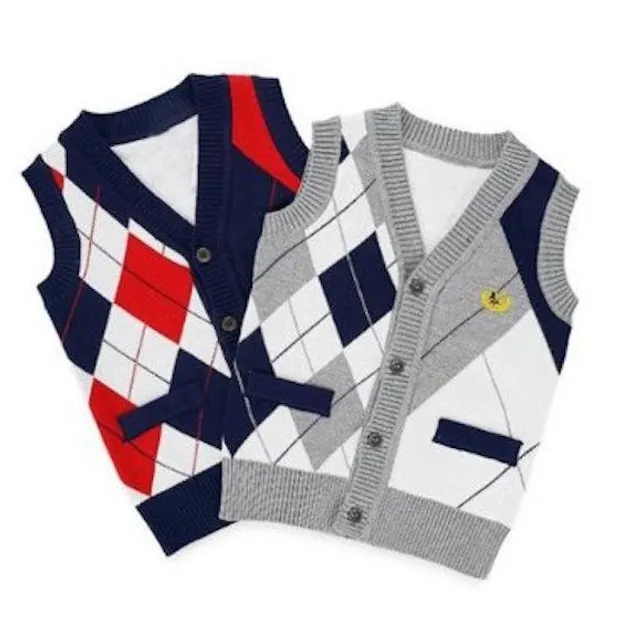 Boy's knitted vest with pattern - 2 colors