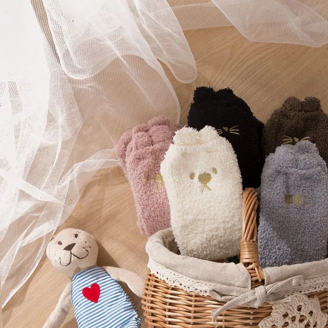 Chaussettes chaudes et mignonnes pour femmes à porter au lit