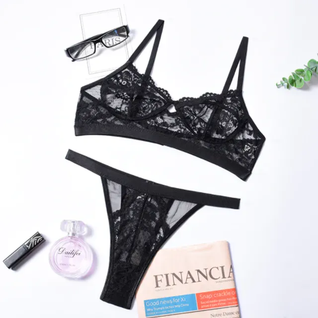 Women's sexy lace lingerie set