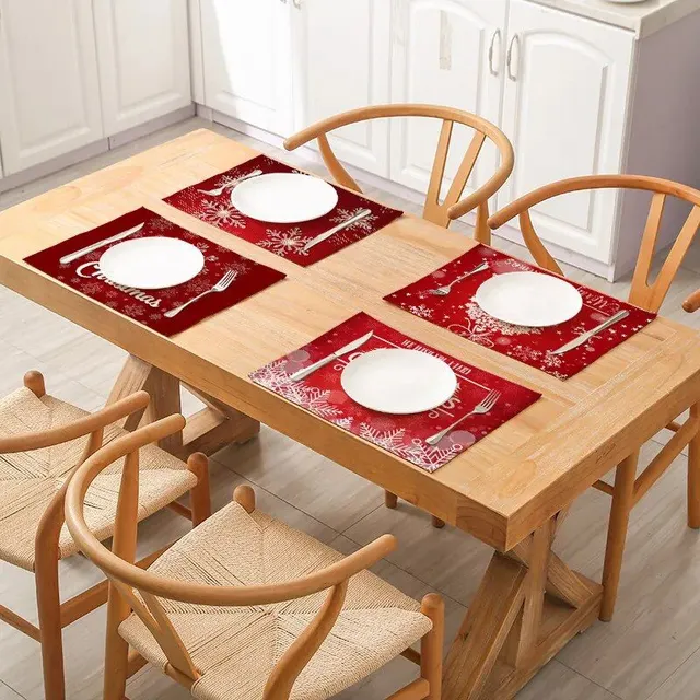 Set de suporturi și fețe de masă de Crăciun roșii, impermeabile, lavabile - mai multe variante