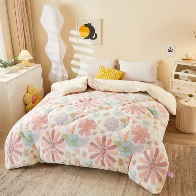 Beautiful and warm patchwork winter bed made of floral fleece with feather filling, ideal for bedroom and guest room