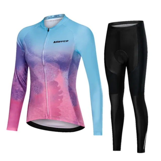 Women's stylish cycling kit