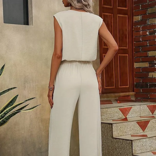 Women's full pants and top with V neckline and wide pants