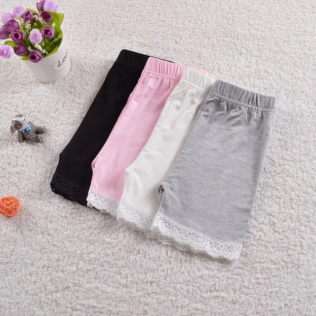Gorgeous girls' shorts made of comfortable elastic material with cute Randulf lace detail