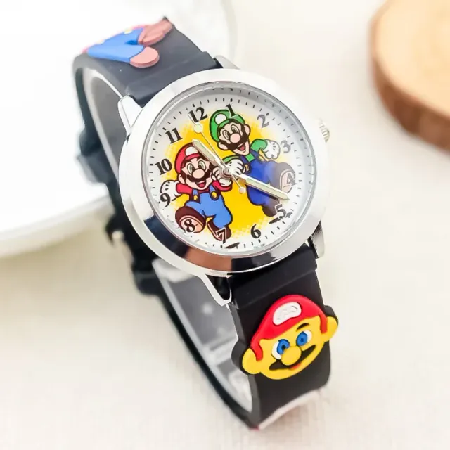 Dětské analogové hodinky s motivem Super Mario Bros.