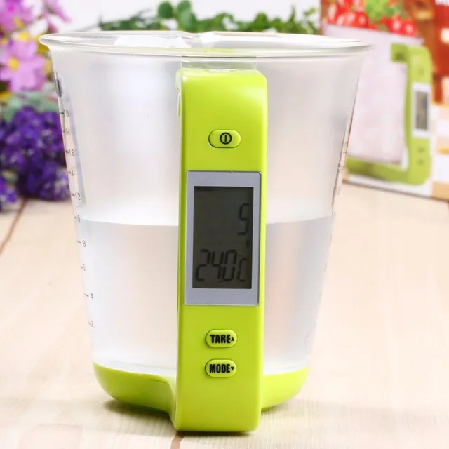 Kitchen scale with measuring cup