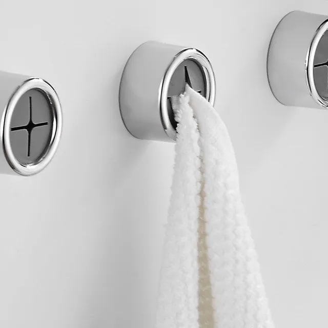 3 pieces of self-supporting towel holders