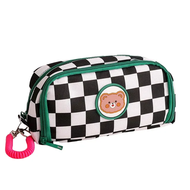 Pencil case cu carouri P3586