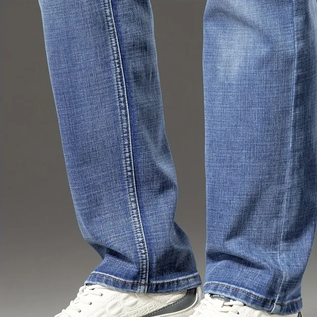 Men's jeans in slim fit cut from pleasant cotton mix with pockets - breathable and stylish