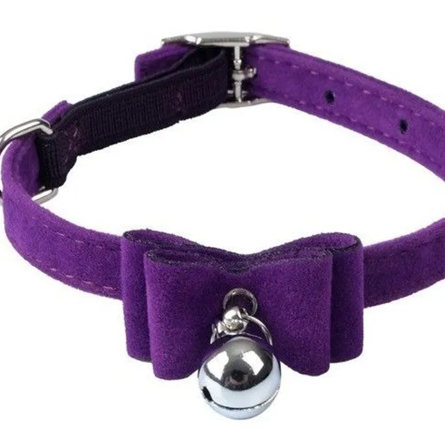 Velvet collar for cat with bow and bell