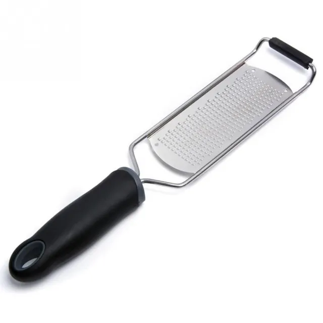 Fine grater with handle