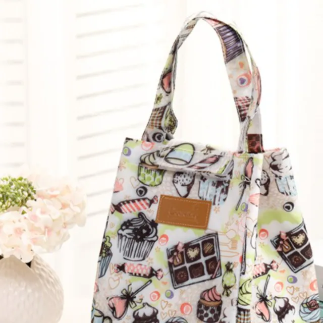 Fashionable lunch bag in a beautiful design style 2-J