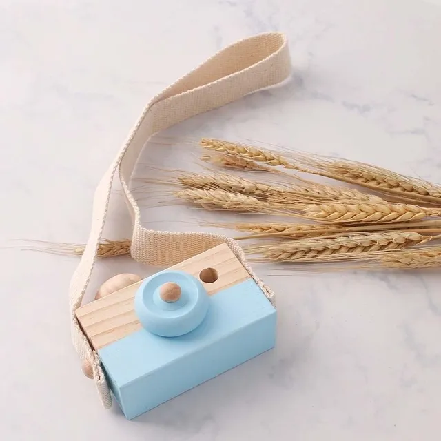 Wooden camera with Jeanice strap