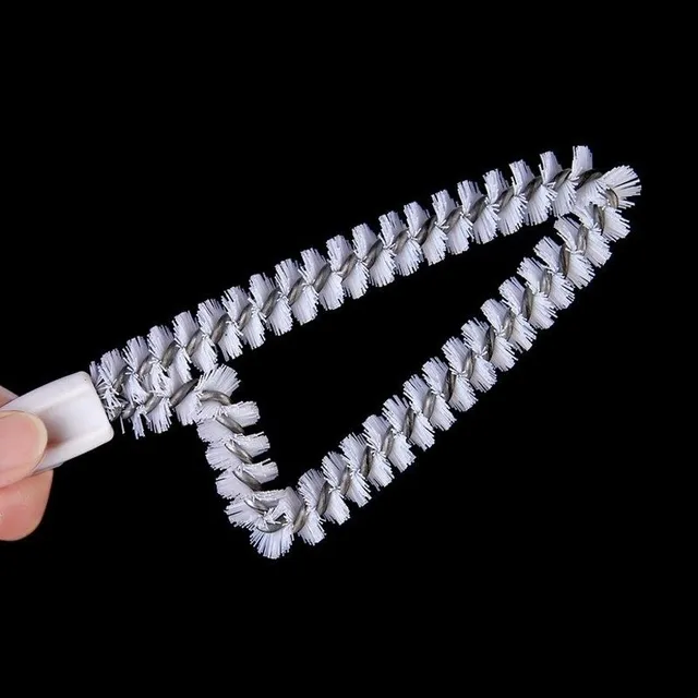 Multifunctional cleaning brush