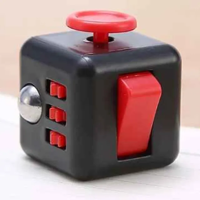 Originální antistresová kostka Fidget Cube