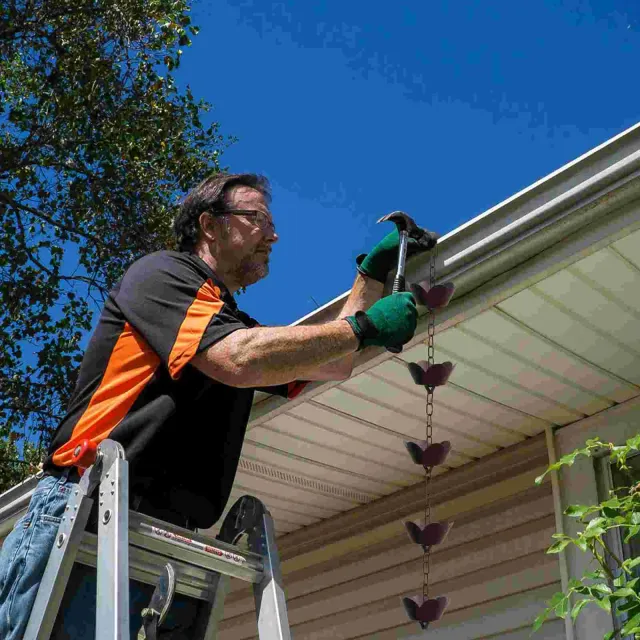 Drift reťaz z odkvapu alebo balkón do sudy zdobenej kvetmi