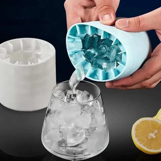 Silicone form for ice