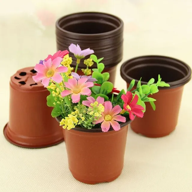 Plastic garden pots for plant transfer