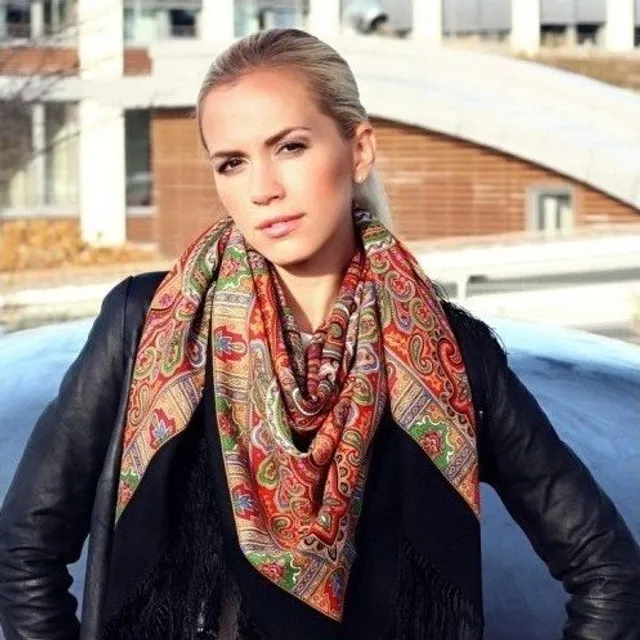 Ladies scarf with flowers - 12 colours