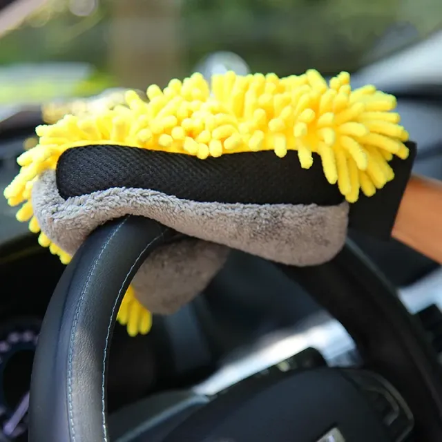 Double microfiber glove for washing a car with a chenille insert