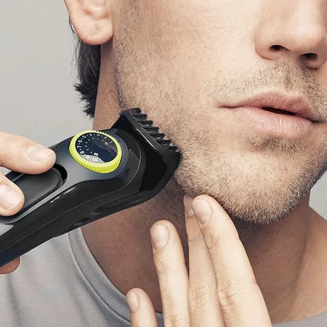 Professional shaver / trimmer + accessories