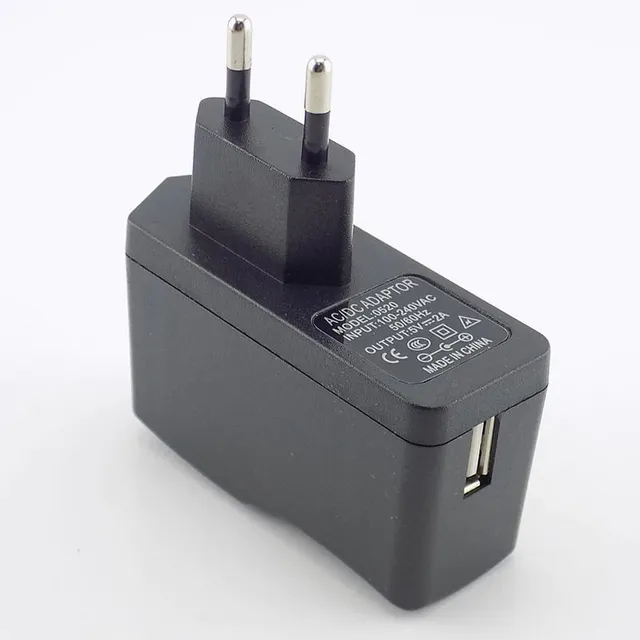 USB hálózati töltőadapter K709