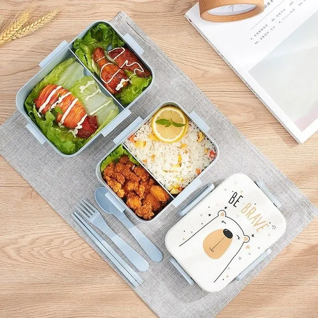 Bento food box with cutlery