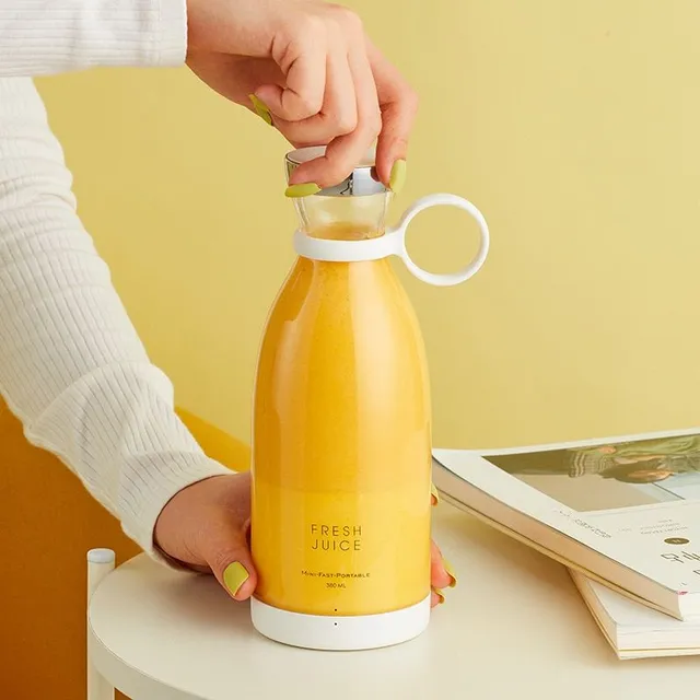 Bottle with blender for making fresh smoothies