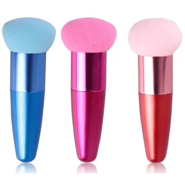 Make-up sponge in brush