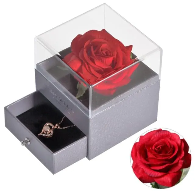 Večná ruža v darčekovej krabičke