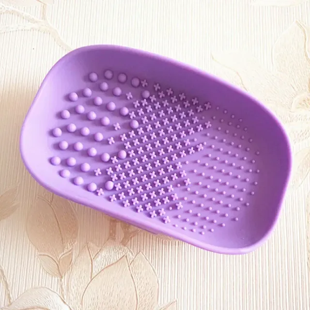 Practical silicone bowl for perfect maintenance and care of cosmetic brushes - more colors