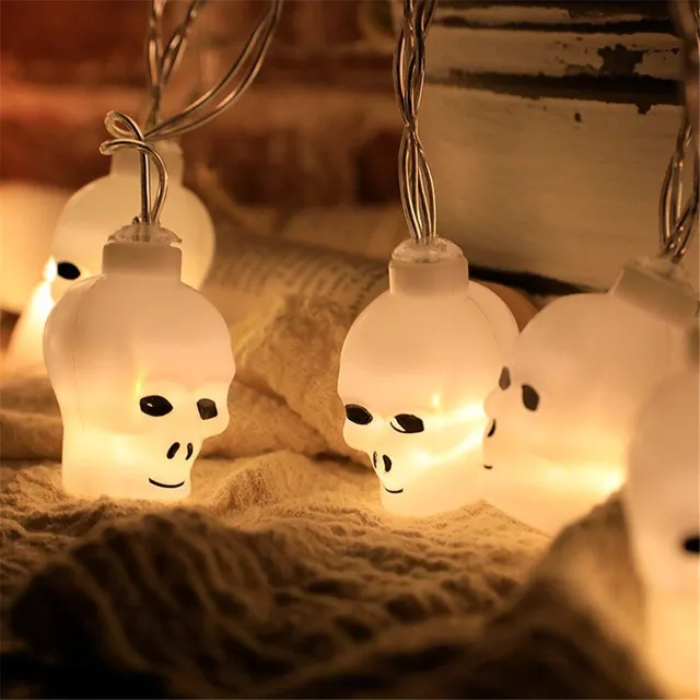 Light chain with motifs of pumpkins, ghosts, skeletons and bats with LED lights - Beautiful Halloween decoration for home