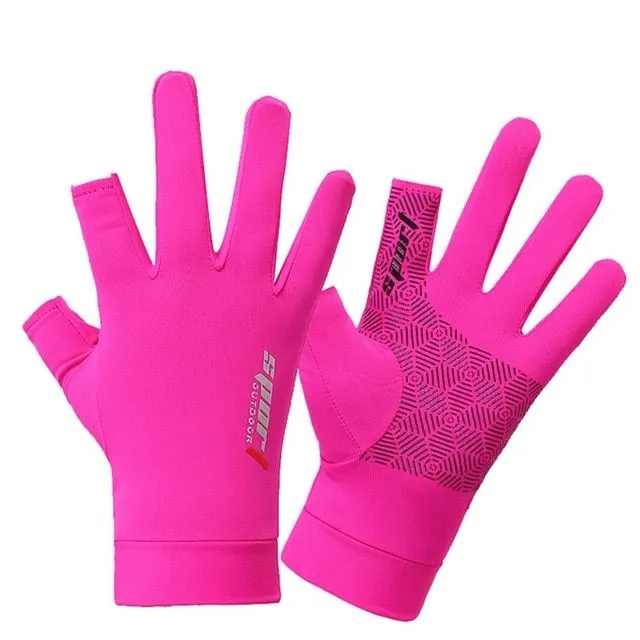 Anti-slip gloves for driving and sport