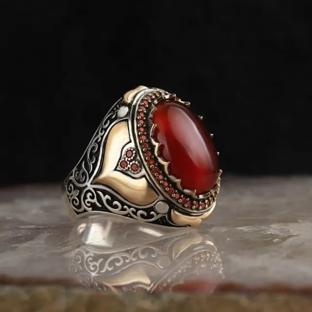 Bague vintage robuste pour homme avec pierre