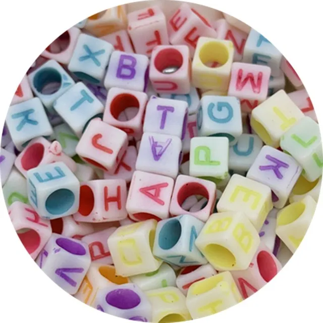 100 pcs of children's coloured stringing square beads