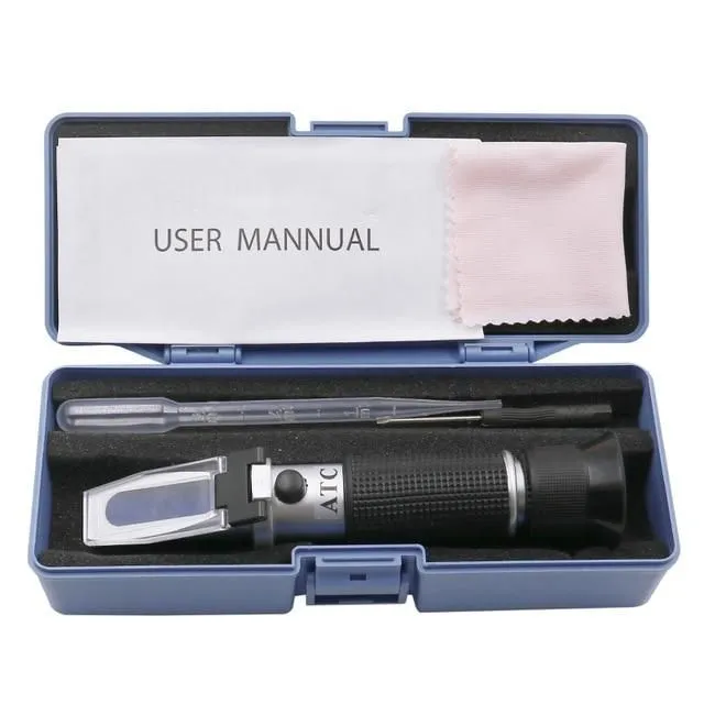 Hand-held refractometer