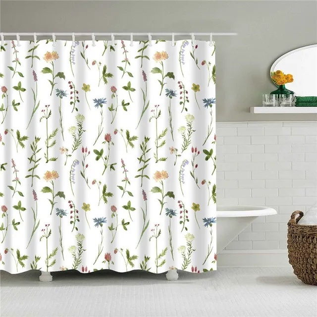 Practical bathroom curtain with flower motif