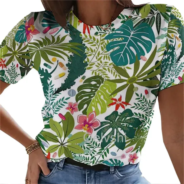 Short sleeve T-shirt with plant and flower print, O-neck and loose fit for women