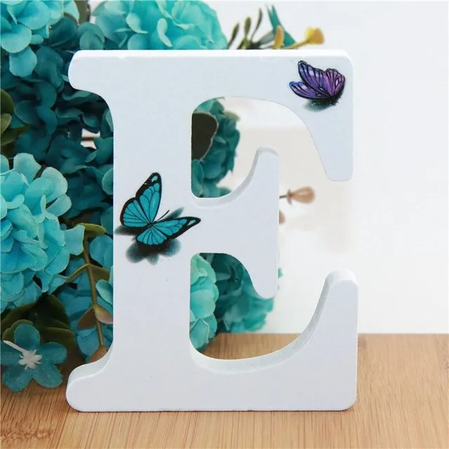 Decorative wooden letter butterfly K Tama dekorativni-drevene-pismeno-s-motyly-e