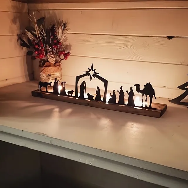 Candelabru de Crăciun cu figurine din metal - decoratiune de Advent