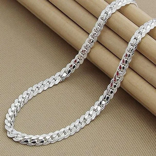 Fashionable ladies chain