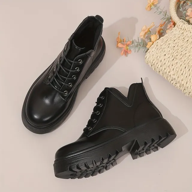 Women's ankle platforms for laced with round toe, british-style combat boots