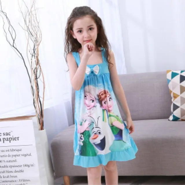 Children's nightgown with princess motif