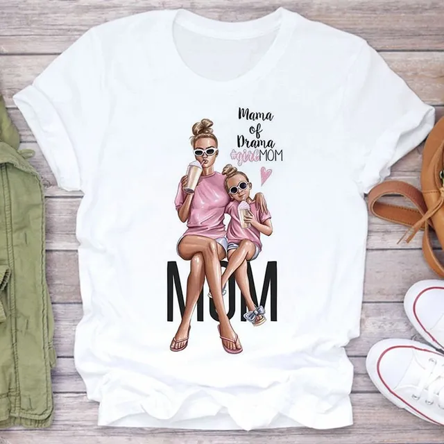 Piękne koszulki z motywem miłosnym matki